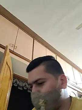 Snapshot of vansh1802 chatting on February 2025 05:47:02 PM vansh1802 online show from February 2025 05:47:02 PM