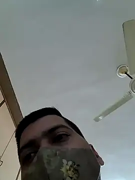 Snapshot of vansh1802 chatting on March 2025 07:15:02 PM vansh1802 online show from March 2025 07:15:02 PM