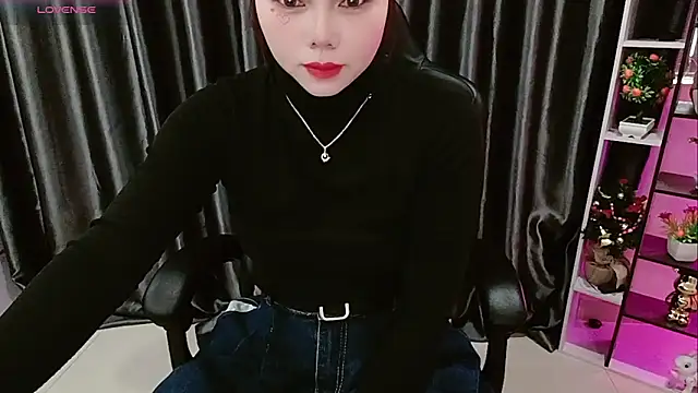 Snapshot of Yuki-yio chatting on February 2026 01:11:02 AM Yuki-yio online show from February 2026 01:11:02 AM