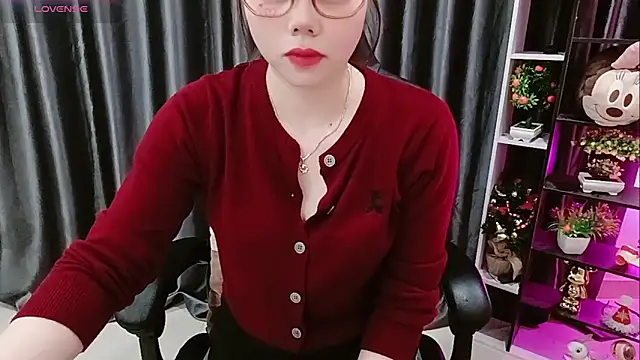 Snapshot of Yuki-yio chatting on February 2026 01:15:01 AM Yuki-yio online show from February 2026 01:15:01 AM
