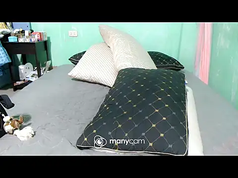 Snapshot of WantedSexslaves chatting on October 2025 12:28:01 PM WantedSexslaves online show from October 2025 12:28:01 PM