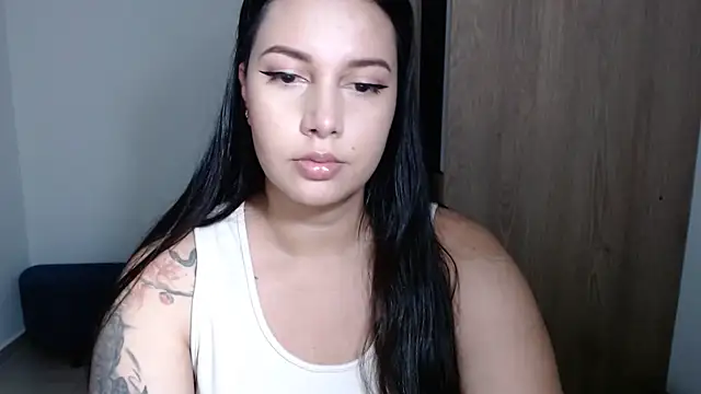 Snapshot of vennus_22 chatting on December 2025 05:02:02 AM vennus 22 online show from December 2025 05:02:02 AM