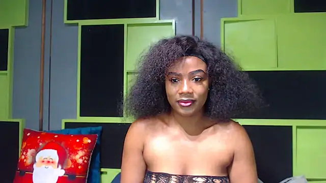 Snapshot of SexyAssDivaxxx chatting on February 2025 05:40:01 AM SexyAssDivaxxx online show from February 2025 05:40:01 AM