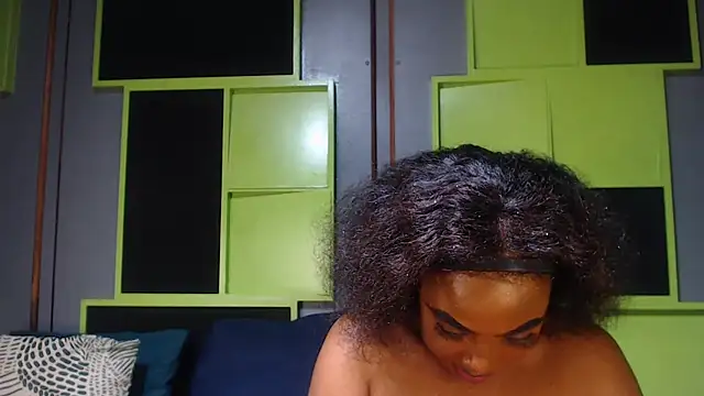Snapshot of SexyAssDivaxxx chatting on September 2025 04:06:02 AM SexyAssDivaxxx online show from September 2025 04:06:02 AM