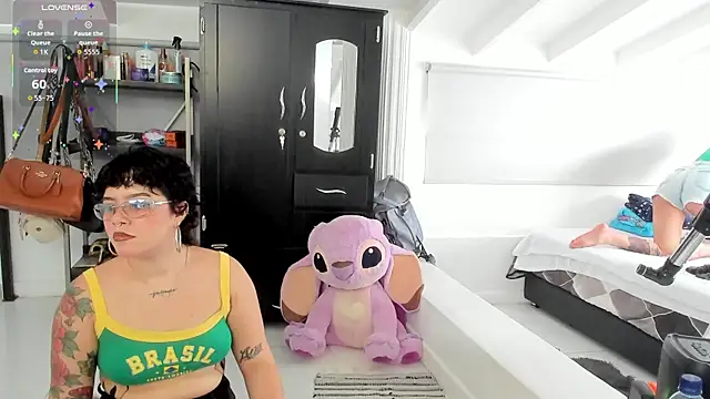 Amy art online show from April 2026 09:39:01 PM