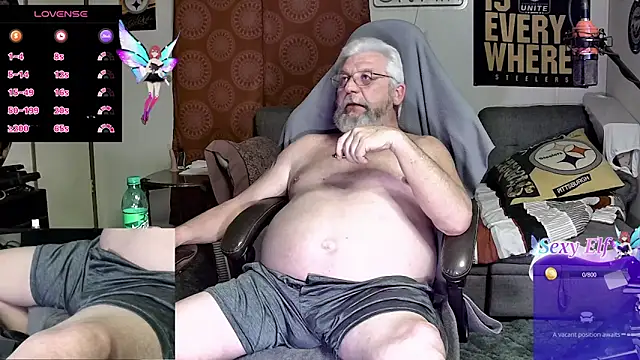 Snapshot of countrydomdaddy chatting on January 2025 02:41:01 AM countrydomdaddy online show from January 2025 02:41:01 AM