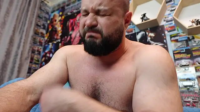 Muscle Bear online show from February 2026 08:16:01 PM