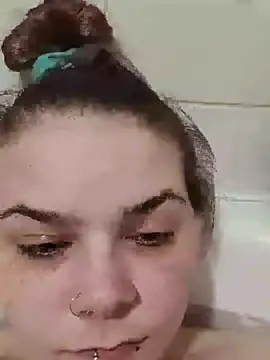 Snapshot of Randomness440 chatting on February 2026 01:57:02 AM Randomness440 online show from February 2026 01:57:02 AM