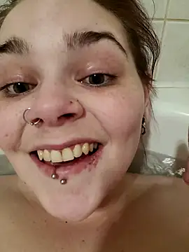 Snapshot of Randomness440 chatting on February 2026 04:22:02 AM Randomness440 online show from February 2026 04:22:02 AM