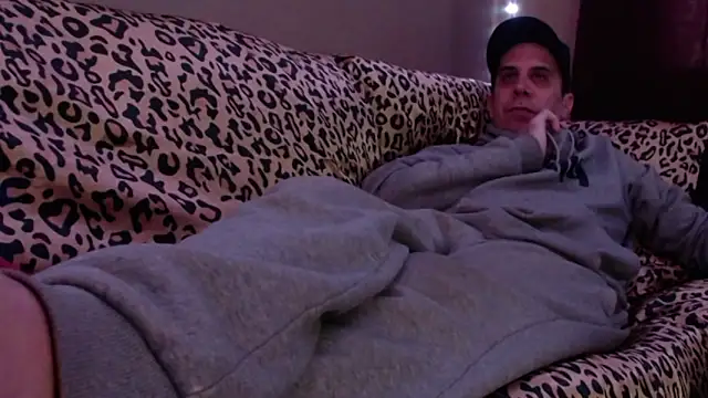 Snapshot of cash_master chatting on March 2025 04:37:02 PM cash master online show from March 2025 04:37:02 PM