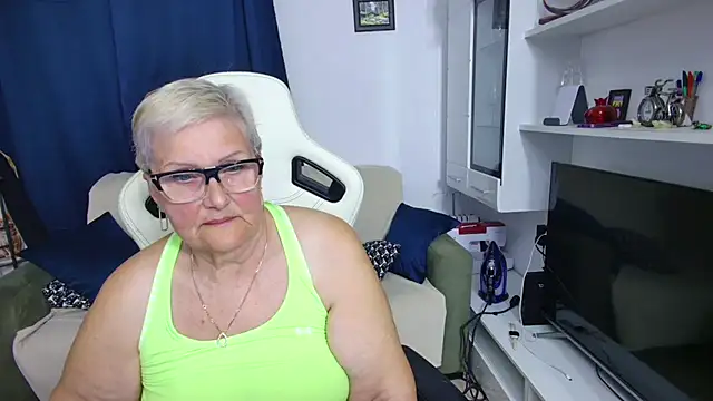 Selenna57 online show from May 2026 05:54:02 PM