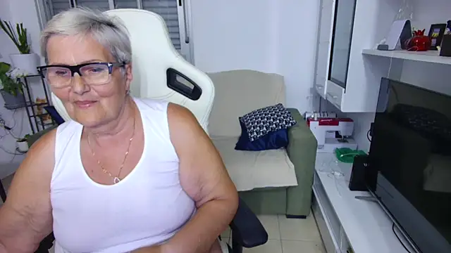 Selenna57 online show from May 2026 05:52:01 PM