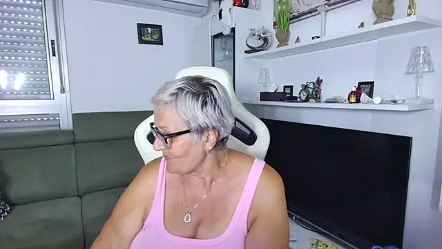 Selenna57 online show from June 2026 11:45:01 AM