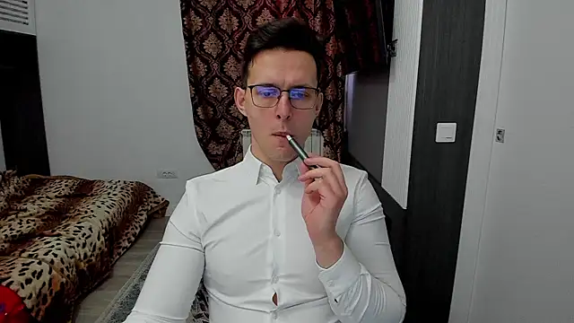 Snapshot of sexxymuscles4u chatting on February 2025 08:06:01 AM sexxymuscles4u online show from February 2025 08:06:01 AM