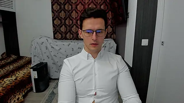 Snapshot of sexxymuscles4u chatting on March 2025 10:07:02 AM sexxymuscles4u online show from March 2025 10:07:02 AM