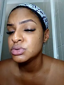 Snapshot of nashiira_ chatting on May 2026 10:04:01 PM nashiira online show from May 2026 10:04:01 PM