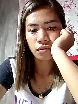 Snapshot of Cutie_body11 chatting on March 2025 05:41:02 AM Cutie body11 online show from March 2025 05:41:02 AM