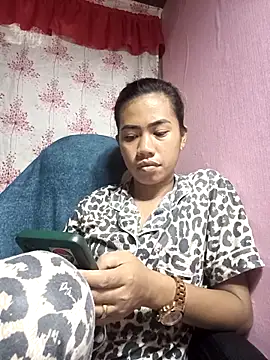 Snapshot of Cutie_body11 chatting on September 2025 12:44:02 AM Cutie body11 online show from September 2025 12:44:02 AM