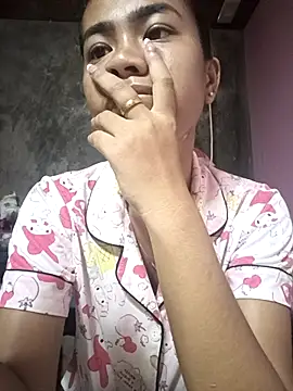 Snapshot of Cutie_body11 chatting on October 2025 01:05:02 AM Cutie body11 online show from October 2025 01:05:02 AM