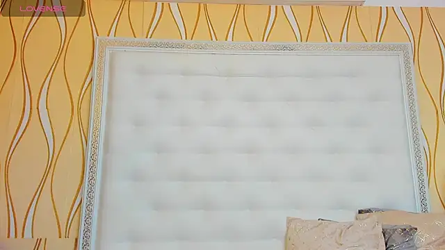 karissia online show from March 2025 06:15:02 AM