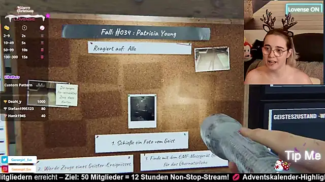 Snapshot of GamerGirl_Eve chatting on December 2024 10:39:02 PM GamerGirl Eve online show from December 2024 10:39:02 PM