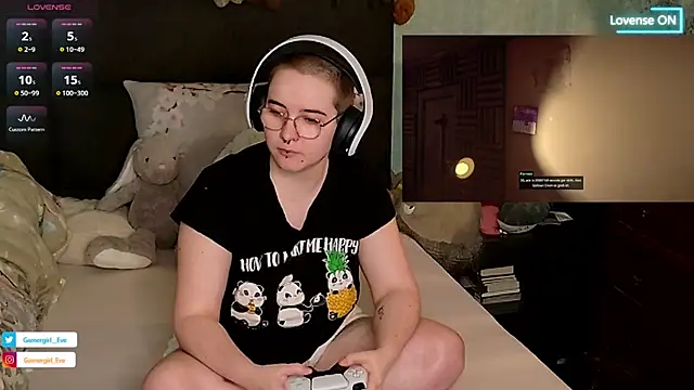 Snapshot of GamerGirl_Eve chatting on March 2025 07:13:02 PM GamerGirl Eve online show from March 2025 07:13:02 PM