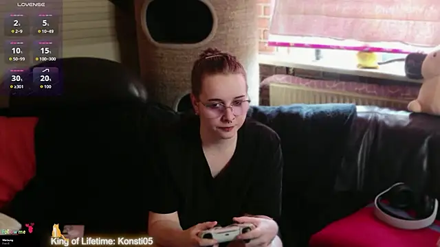 GamerGirl Eve online show from June 2026 04:09:02 PM