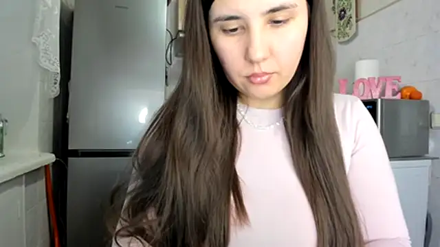 Snapshot of MiaMarrone chatting on January 2026 04:45:01 PM MiaMarrone online show from January 2026 04:45:01 PM