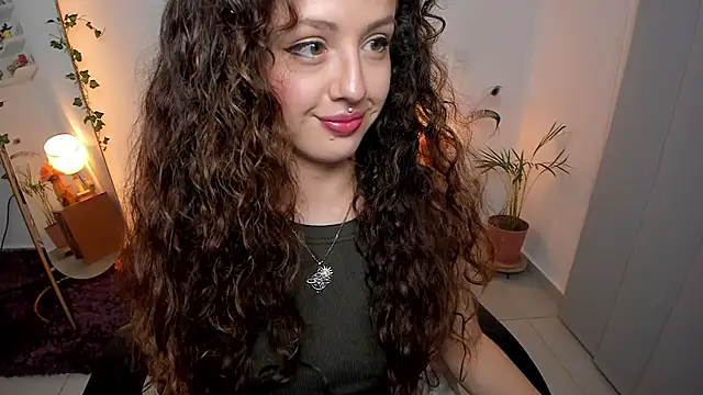 Cassandra Caiin online show from June 2026 12:10:02 AM