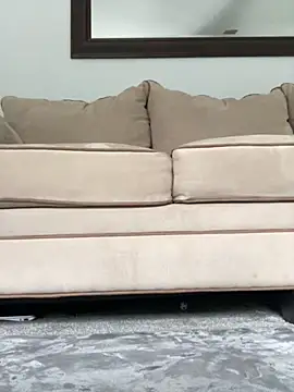 Snapshot of HotMomBod chatting on October 2025 03:57:02 PM HotMomBod online show from October 2025 03:57:02 PM