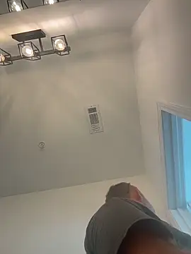 smokeymt420 online show from October 2025 07:10:02 PM