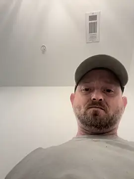 smokeymt420 online show from October 2025 09:37:01 PM