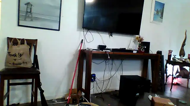 Snapshot of Yankeedave420 chatting on December 2024 09:52:01 PM Yankeedave420 online show from December 2024 09:52:01 PM