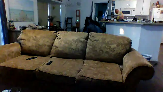 Snapshot of Yankeedave420 chatting on January 2025 10:34:01 PM Yankeedave420 online show from January 2025 10:34:01 PM