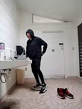 Snapshot of Yankeedave420 chatting on January 2025 03:51:02 PM Yankeedave420 online show from January 2025 03:51:02 PM