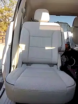 Snapshot of Yankeedave420 chatting on January 2025 02:04:01 PM Yankeedave420 online show from January 2025 02:04:01 PM