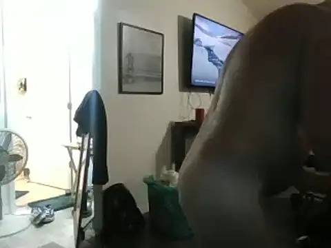 Snapshot of Yankeedave420 chatting on February 2025 08:11:02 AM Yankeedave420 online show from February 2025 08:11:02 AM