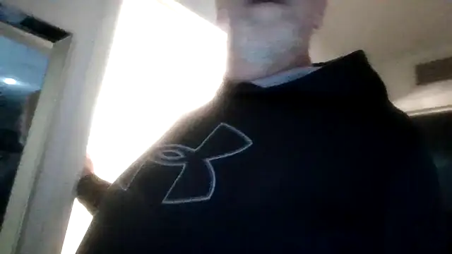 Snapshot of Yankeedave420 chatting on March 2025 02:45:02 PM Yankeedave420 online show from March 2025 02:45:02 PM