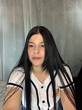 Estefani 32 online show from May 2026 06:02:01 PM