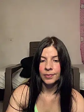 Estefani 32 online show from June 2026 06:54:02 PM