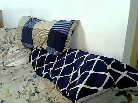 purplescarlet online show from June 2026 02:24:02 AM