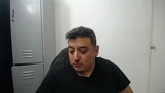 antonycruz online show from September 2025 09:15:01 PM