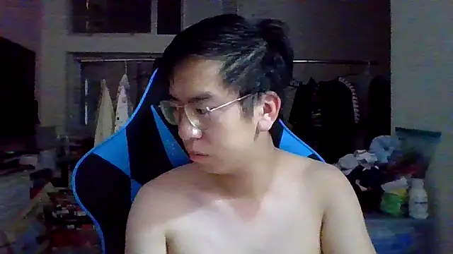 Snapshot of charlie_xdd chatting on March 2025 12:28:01 PM charlie xdd online show from March 2025 12:28:01 PM