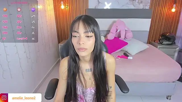 AMELIELEONE online show from March 2026 12:20:01 PM