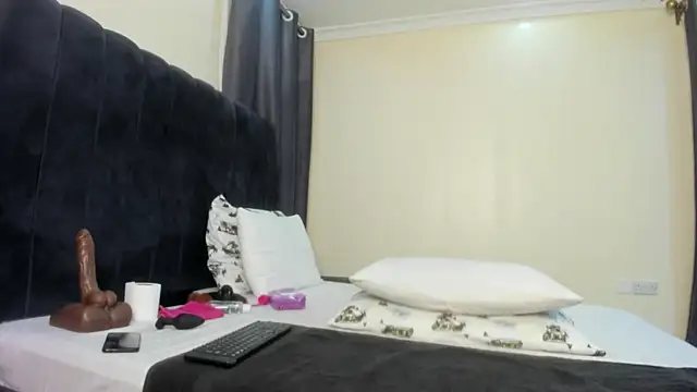 Naughty Linda online show from February 2025 10:43:02 PM