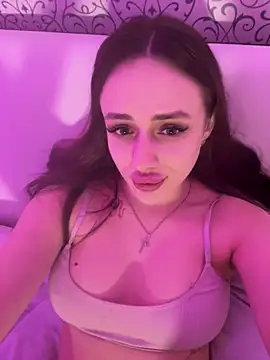 Lisaaan online show from November 2025 02:27:02 PM