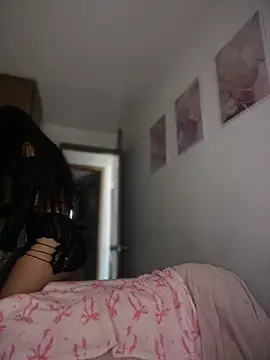 Snapshot of DulceLenns chatting on March 2026 08:36:01 PM DulceLenns online show from March 2026 08:36:01 PM