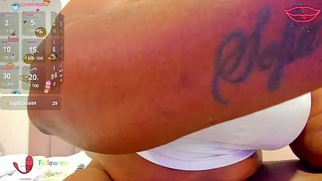 CristinSexy online show from March 2025 01:40:01 PM