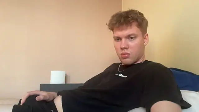 Snapshot of sexybooii6968 chatting on September 2025 03:39:01 PM sexybooii6968 online show from September 2025 03:39:01 PM