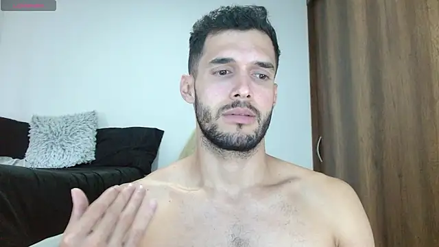 Snapshot of Noah_jhonsonn chatting on February 2025 05:18:02 PM Noah jhonsonn online show from February 2025 05:18:02 PM